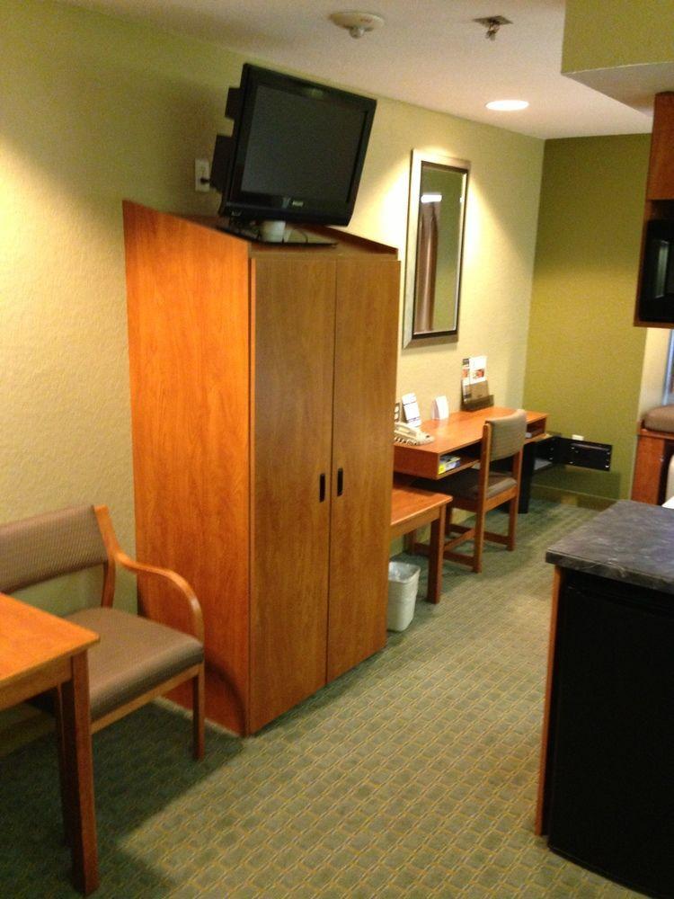 Super 8 By Wyndham San Antonio Downtown Ne Hotel Екстериор снимка